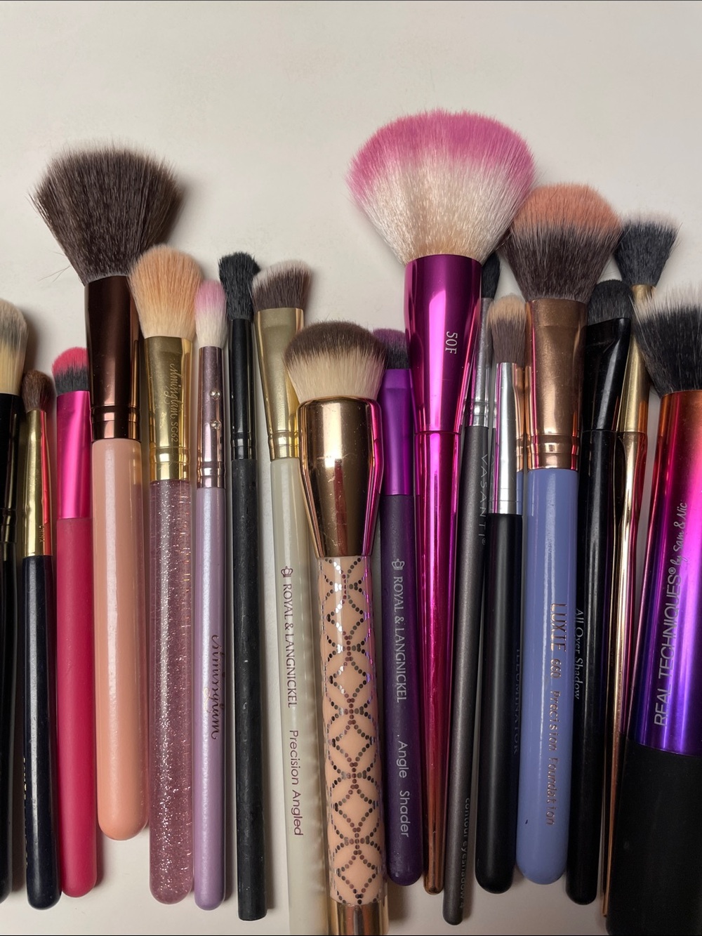Real Techniques Pink & Rose-Gold Gradient Makeup Brush Set